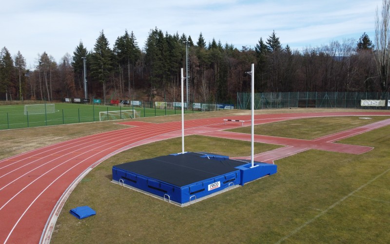 Materassino di caduta per salto con l'asta Zona sportiva Caldaro