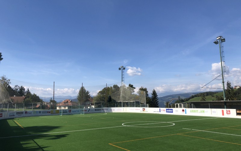 Campo da calcetto e rete parapalloni a  Soprabolzano (BZ)