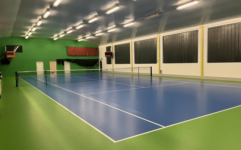 Indoor Tennisplatz DLF Meran