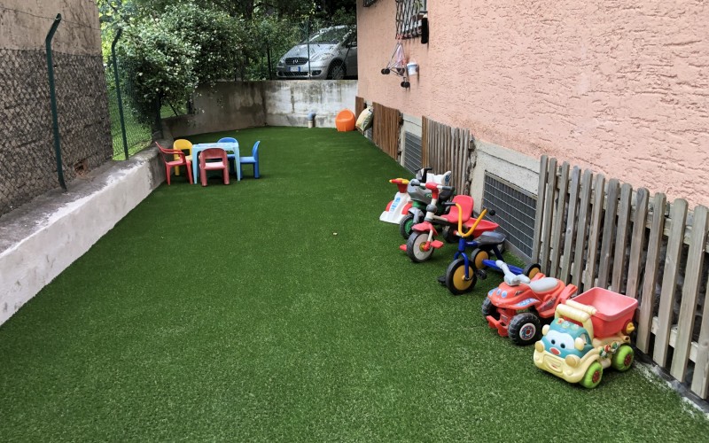 Begrünung Kindergarten in Bozen.